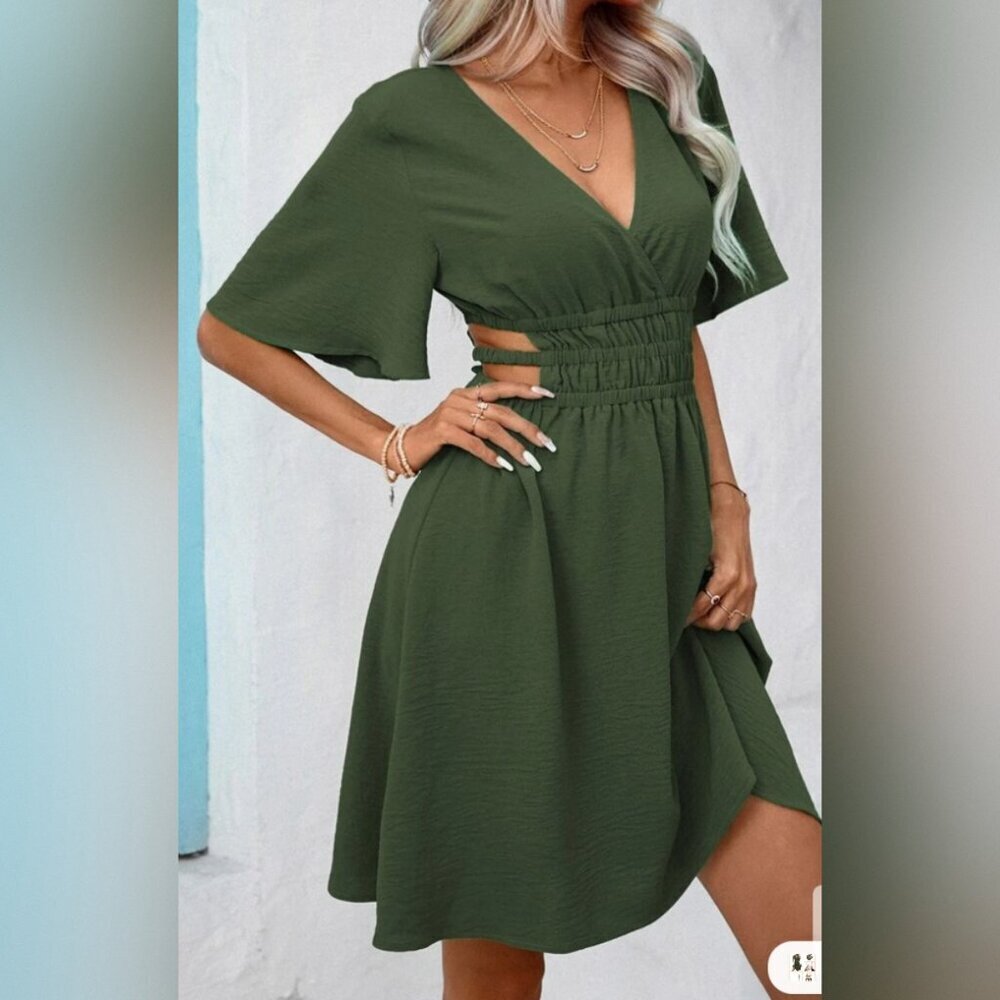 Cut Out Waist Butterfly Sleeve Dress - Picture 3 of 3